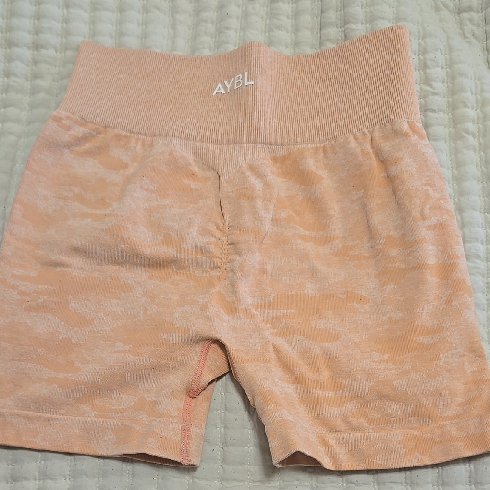 AYBL Peach Camouflage Seamless Shorts